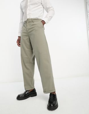 Свободные брюки цвета хаки со складками New Look New Look