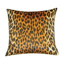 Декоративная подушка Edie @ Home Jazzy с леопардовым принтом Edie at Home