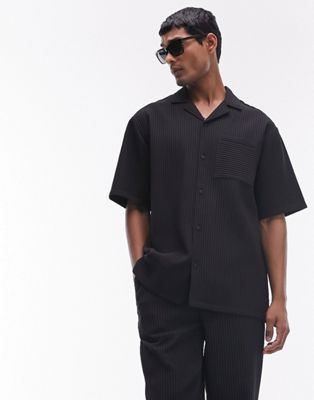 Черная плиссированная рубашка с короткими рукавами Topman - часть комплекта TOPMAN