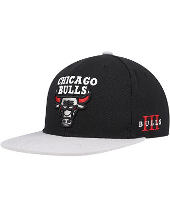 Men's Black, Gray Chicago Bulls Core Snapback Hat Mitchell & Ness