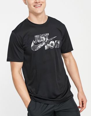 Черная футболка с рисунком Nike Training Dri-FIT Legend Nike