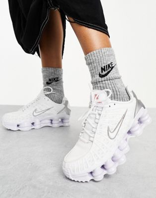 Белые кроссовки Nike Shox TL Nike