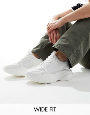 ASOS DESIGN Wide Fit Drop sneakers in white ASOS DESIGN