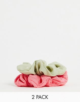 Pieces 2-pack scrunchies in pink & green Pieces