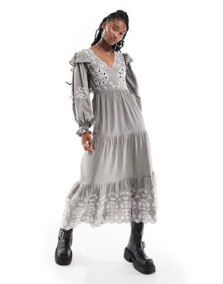 Зимнее платье макси Priarie с вышивкой Reclaimed Vintage Reclaimed Vintage