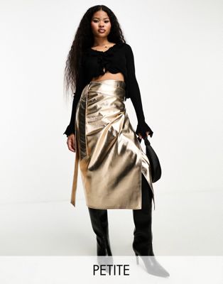 Золотистая юбка миди из искусственной кожи с металлизированным запахом Never Fully Dressed Petite NEVER FULLY DRESSED