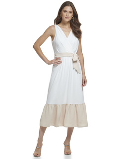Женское платье с V-образным вырезом и оборкой на подоле от DKNY DKNY