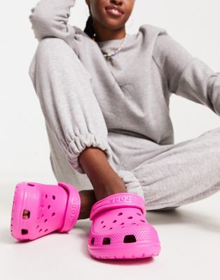Классические сабо Crocs ярко-розового цвета Crocs