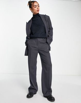 Серые широкие брюки с узором «елочка» Vero Moda — часть комплекта VERO MODA