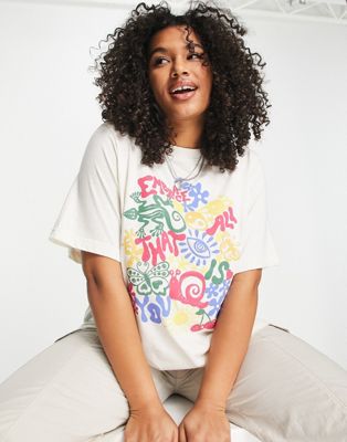 Daisy Street Plus relaxed t-shirt with mix retro graphic Daisy Street Plus