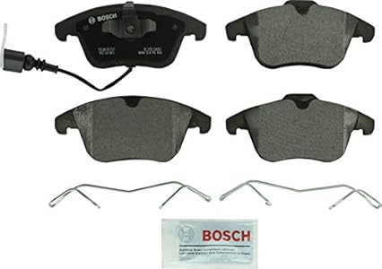 Передний набор полуметаллических дисковых тормозных колодок BOSCH BP1375 QuietCast для Audi Q3, Ford Mondeo, Volkswagen Passat, Tiguan Bosch