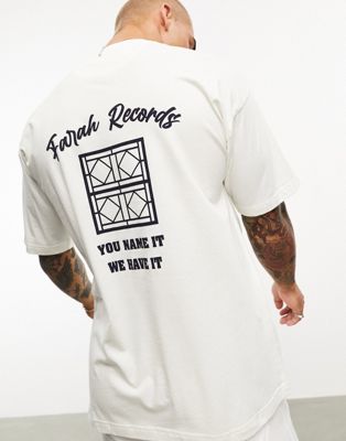 Белая футболка свободного кроя Farah Harris с геометрическим принтом на спине Farah