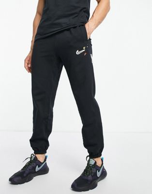 Черные спортивные штаны с манжетами Nike Basketball Splatter Pack - BLACK Nike Basketball