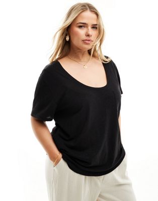 Черная льняная футболка с круглым вырезом и карманами ASOS DESIGN CURVE ASOS Curve