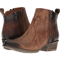 Q0025 Corral Boots