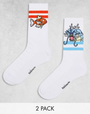 Комплект из двух белых носков ASOS DESIGN с символами Магикарпа и Гьярадоса ASOS DESIGN