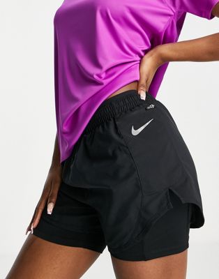 Беговые шорты Nike Luxe 2-в-1 в черном цвете для женщин Nike
