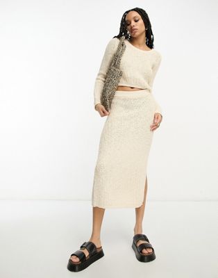 Кремовая трикотажная юбка-макси фактурной лесенкой ASOS DESIGN — часть комплекта ASOS DESIGN