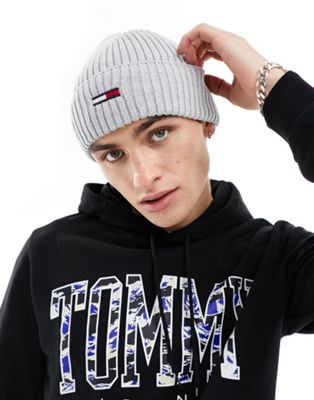 Светло-серая шапка с логотипом в рубчик Tommy Jeans Tommy Jeans