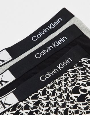 Набор из трех плавок Calvin Klein CK 96 черного, черного и серого цветов с принтом Calvin Klein