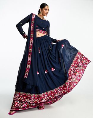 Темно-синяя пышная юбка макси с вышивкой Nesavaali lehenga Nesavaali