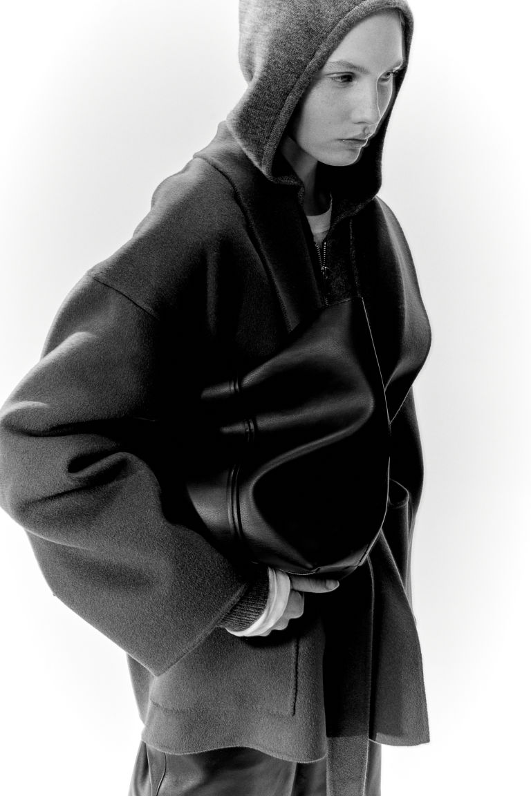 Шерстяное пальто с поясом H&M