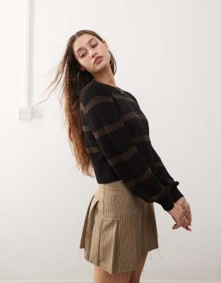 Noisy May round neck sweater in black & brown Noisy May