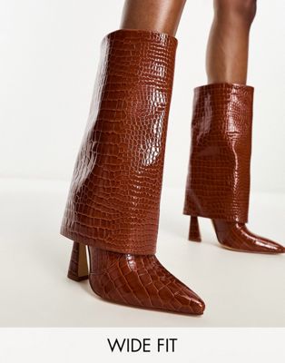 Светло-коричневые лакированные сапоги под крокодил с отложным каблуком Simmi London Wide Fit Rayan SIMMI Shoes