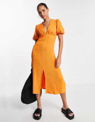 Оранжевое платье миди с объемными рукавами NA-KD x Femmeblk NAKD
