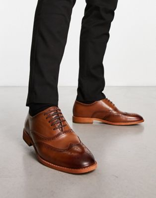 Office meanest brogues in tan leather  Office