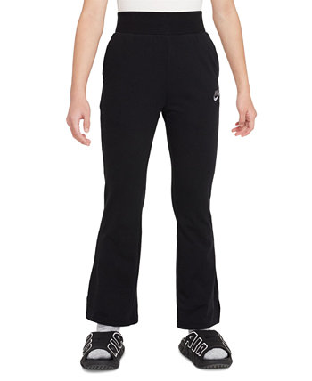 Спортивная одежда для больших девочек. Расклешенные брюки узкого кроя. Nike