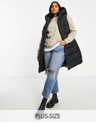 New Look Curve hooded belted longline vest in black New Look Plus