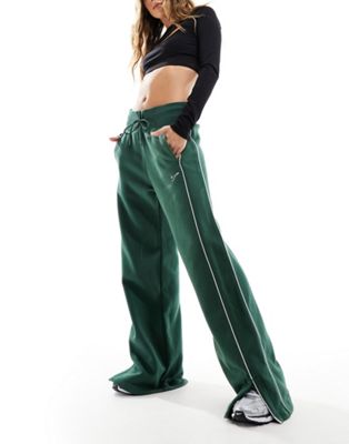 Темно-зеленые широкие спортивные брюки оверсайз из флиса Nike Streetwear Nike