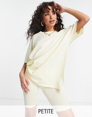 Only Petite Exclusive 2 pack T-shirt and legging shorts in lemon Only Petite