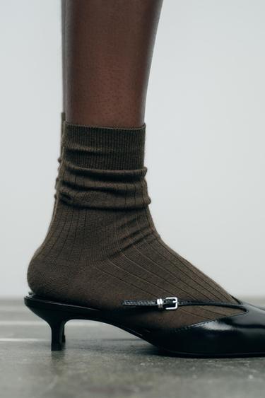 RIBBED WOOL BLEND SOCKS ZARA