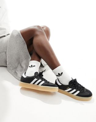  Женские кроссовки для повседневной жизни Adidas Originals Sambae с резиновой подошвой в черно-белом цвете. Adidas