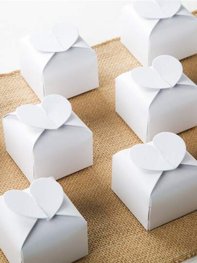 10шт Упаковочная коробка в форме сердечка конфеты SHEIN