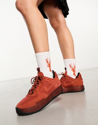 Унисекс кроссовки Nike Air Force 1 Wild в ржаво-оранжевом оттенке для повседневной носки Nike