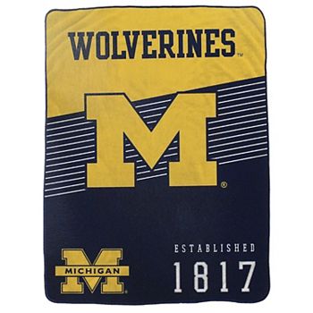 Мягкий флисовый плед с полосами шлема Michigan Wolverines, 152 x 203 см, полиэстер Pegasus