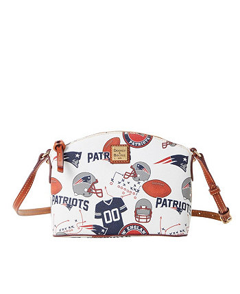Женская сумка через плечо Suki Game Day New England Patriots Dooney & Bourke