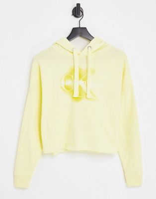 Лимонная укороченная худи с монограммой и логотипом Calvin Klein Jeans с необработанным краем Calvin Klein