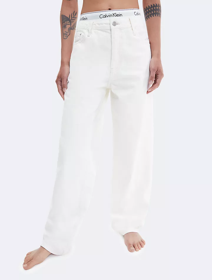 Легкие прямые джинсы в стиле 90-х Calvin Klein