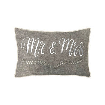 Подушка "Мистер и Миссис" с вышивкой "Праздничная" с декоративной окантовкой. Edie@Home
