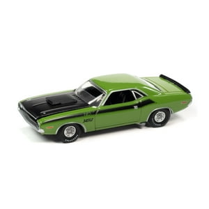 1970 Dodge Challenger T/A, Go Green - Auto World AWSP086/24A - 1/64 scale Diecast Model Toy Car Auto World