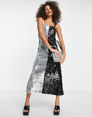 Контрастное макси-платье Extro & Vert из серебра и черных пайеток на бретелях Extro & Vert
