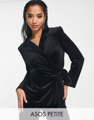 Черный бархатный костюмный пиджак с поясом по бокам ASOS DESIGN Petite ASOS Petite