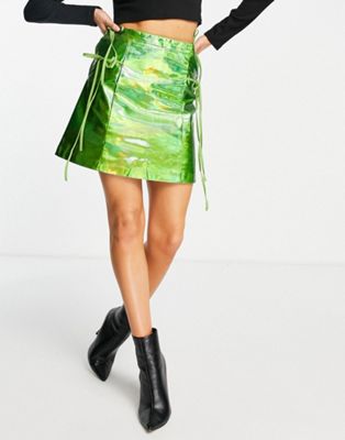 Переливающаяся зеленая юбка из искусственной кожи с эффектом металлик Amy Lynn и вырезами на завязках сбоку Amy Lynn