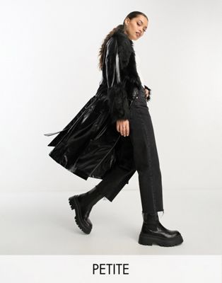 Черная виниловая куртка с отделкой из искусственного меха Violet Romance Petite VIOLET ROMANCE