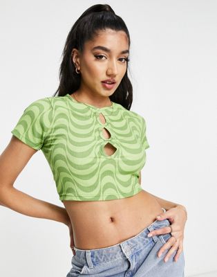 Укороченная футболка с вырезами и зеленым волнистым принтом Wednesday's Girl Wednesday's Girl