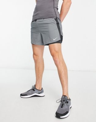 Серые шорты Nike Running Dri-FIT Stride Hybrid Nike